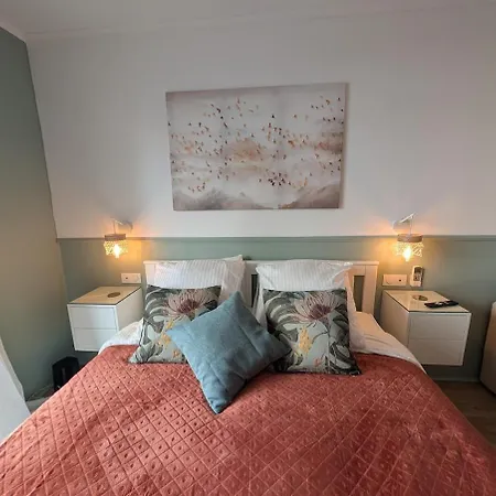 Апартаменты Luxury Next To Beaches And Old Town *