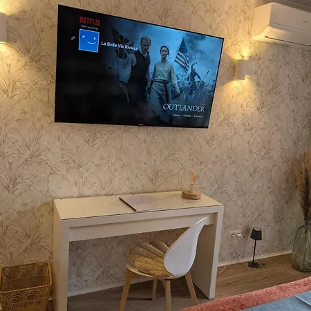 Luxury Next To Beaches And Old Town Apartment Antibes